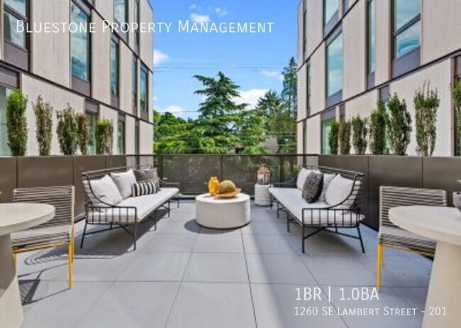 Building Photo - 1260 SE Lambert St