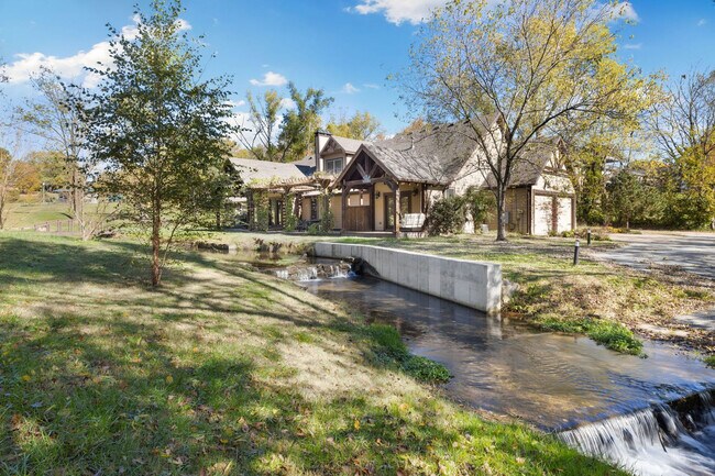 Building Photo - 4933 Trout Farm Rd