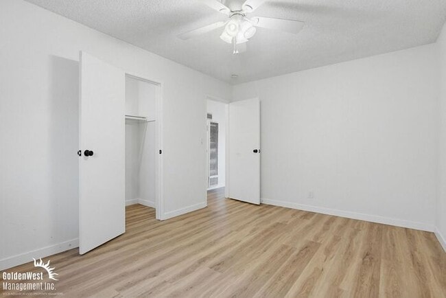 Building Photo - Bright and Inviting 2Bdm 1Ba Apartment in Escondido!