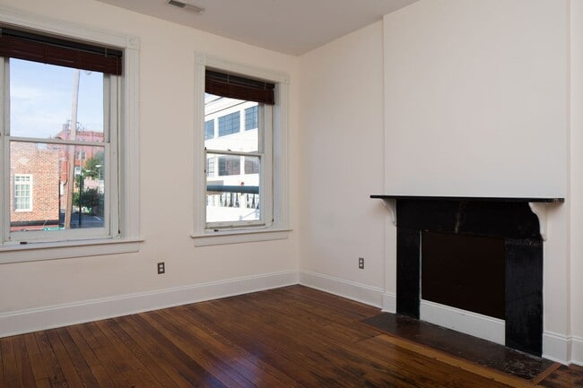 Building Photo - Marshall Adams 5