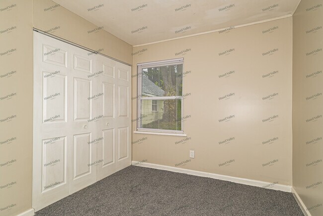 Building Photo - 4108 Davis St