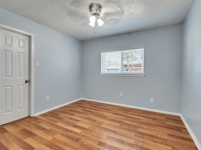 Building Photo - 6410 Barrygate Dr