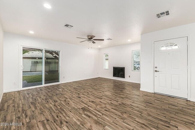 Building Photo - 937 N 85th St