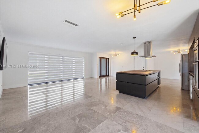 Building Photo - 1415 W Camino Real # 1415