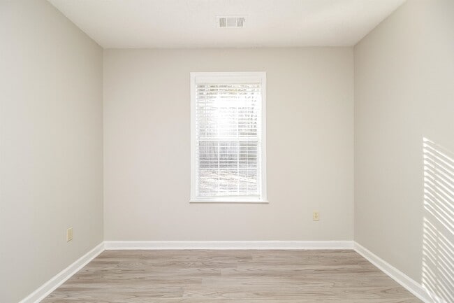 Building Photo - 4419 Kings Valley Cove W