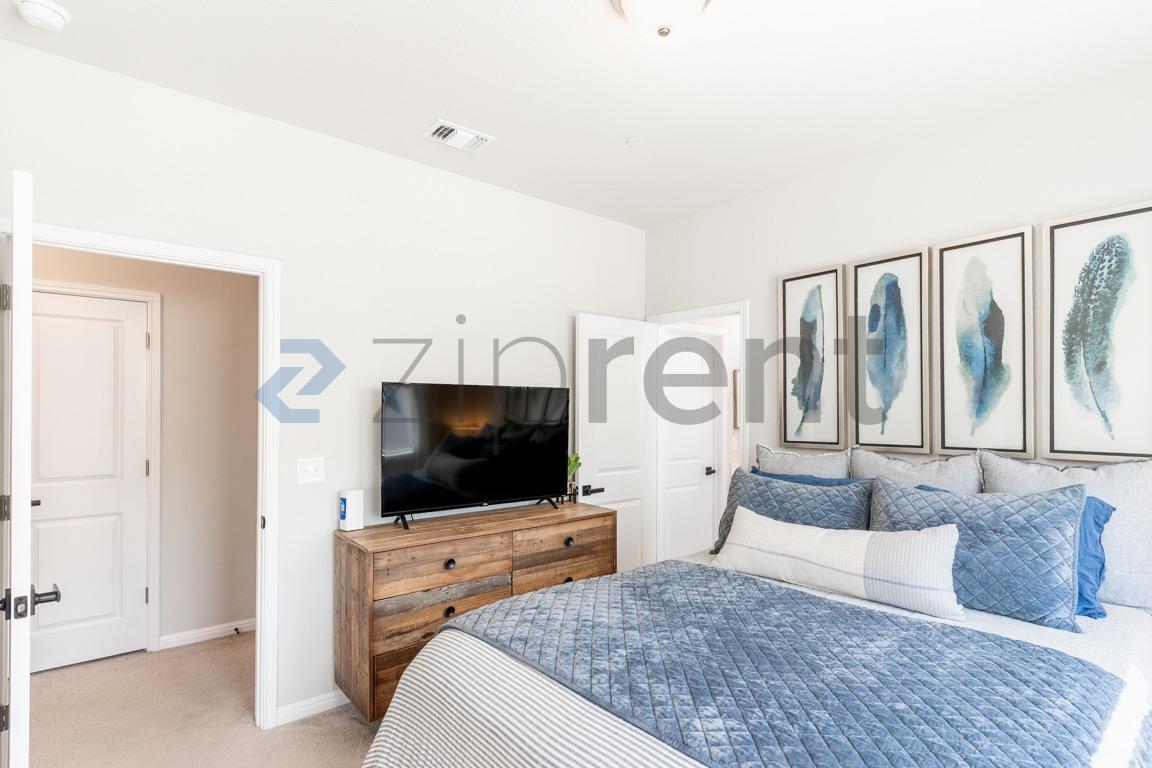 Building Photo - Unit 1801