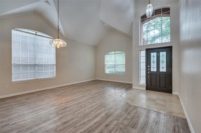 Building Photo - 9005 Crown Point Cir