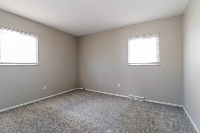 Building Photo - 3832 Elljay Dr