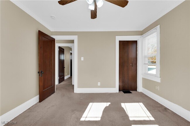 Building Photo - 18901 Renwood Ave