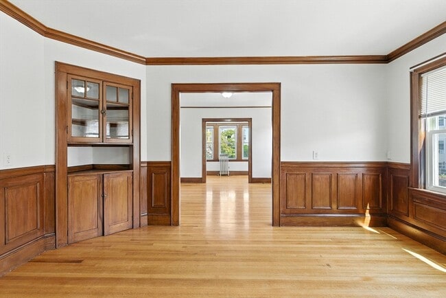 Building Photo - 29 Arbroth St