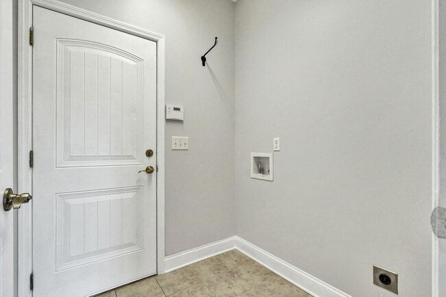 Building Photo - 955 Dodie Dr