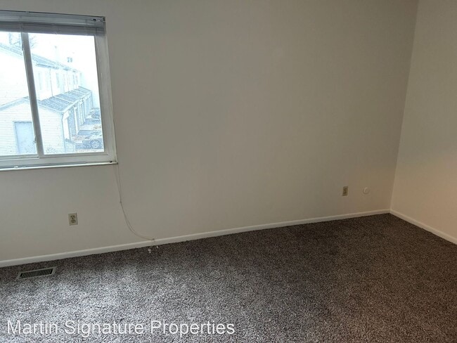 Building Photo - 3 br, 2.5 bath House - 2528 West Village