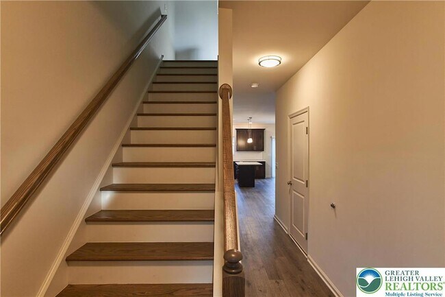 Building Photo - 6639 Stein Way