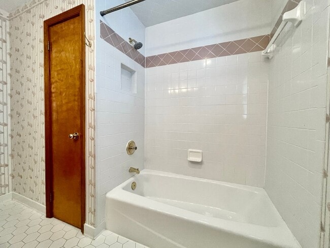 Building Photo - All Brick Ranch Home in Kempsville W/HUGE Yard - Sunroom - Detached 2-Car Garage PLUS Workshop & ...