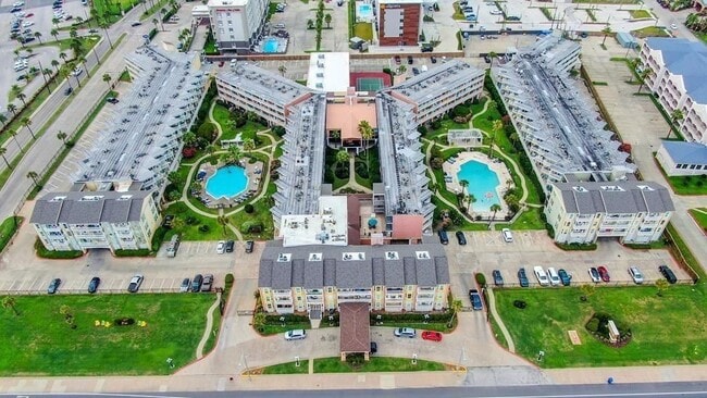 Building Photo - 6300 Seawall Blvd