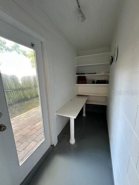 Building Photo - 1802 Lucerne Ter