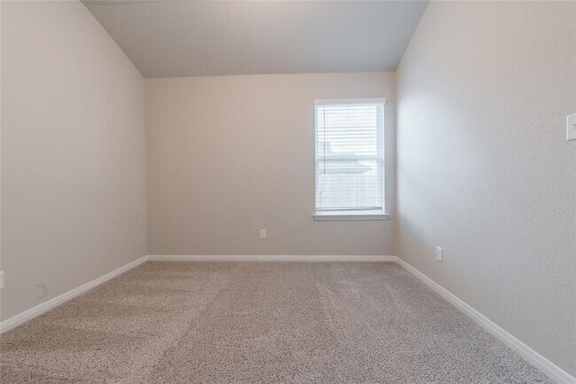 Building Photo - 1642 Settlers Glen Dr