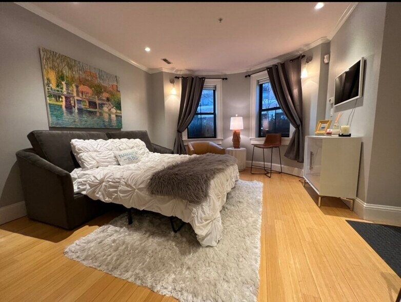 Building Photo - 288 Columbus Ave