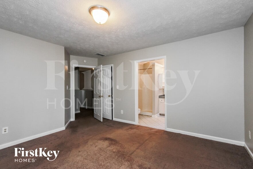Building Photo - 145 Fontaine Way