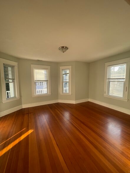 Building Photo - 25 Mount Grove St