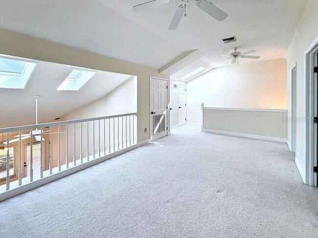 Building Photo - 13634 Lake Point Dr S