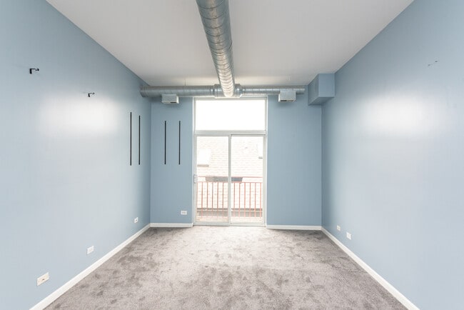 Building Photo - 2356 N Elston Ct