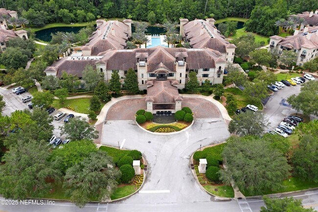 Building Photo - 945 Registry Blvd