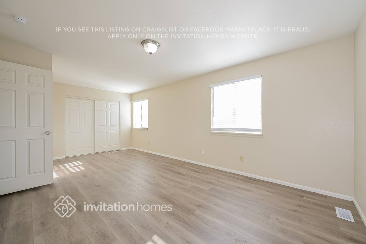 Building Photo - 19382 E Buchanan Pl