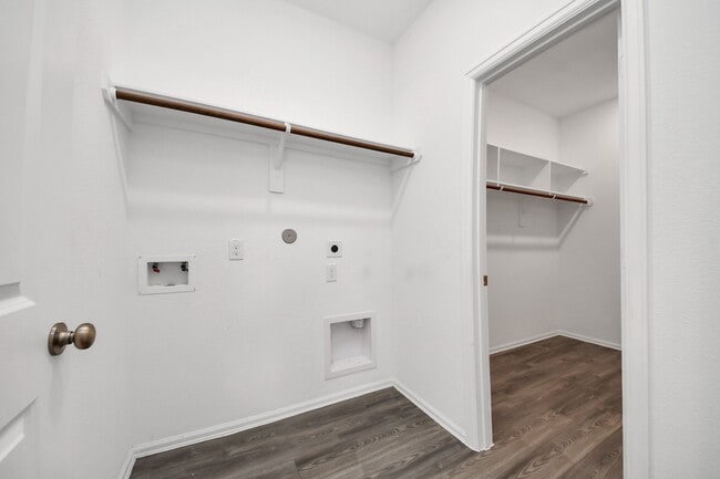 Building Photo - 14230 Elrington Holw Trl