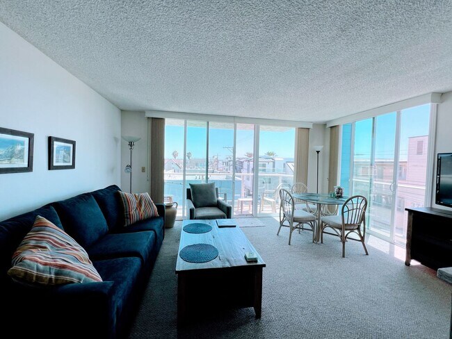 Building Photo - Charming 1 Bedroom 1 Bath-Fully Furnished ...