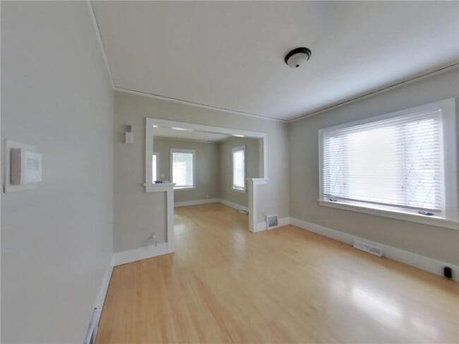 Building Photo - 416 S Olive St
