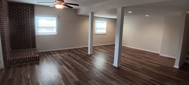 Building Photo - Christiansburg, 3 BR / 2 BA, Available Now