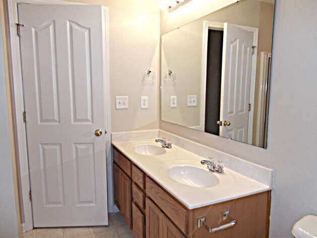 Building Photo - 130 Nevis Ln