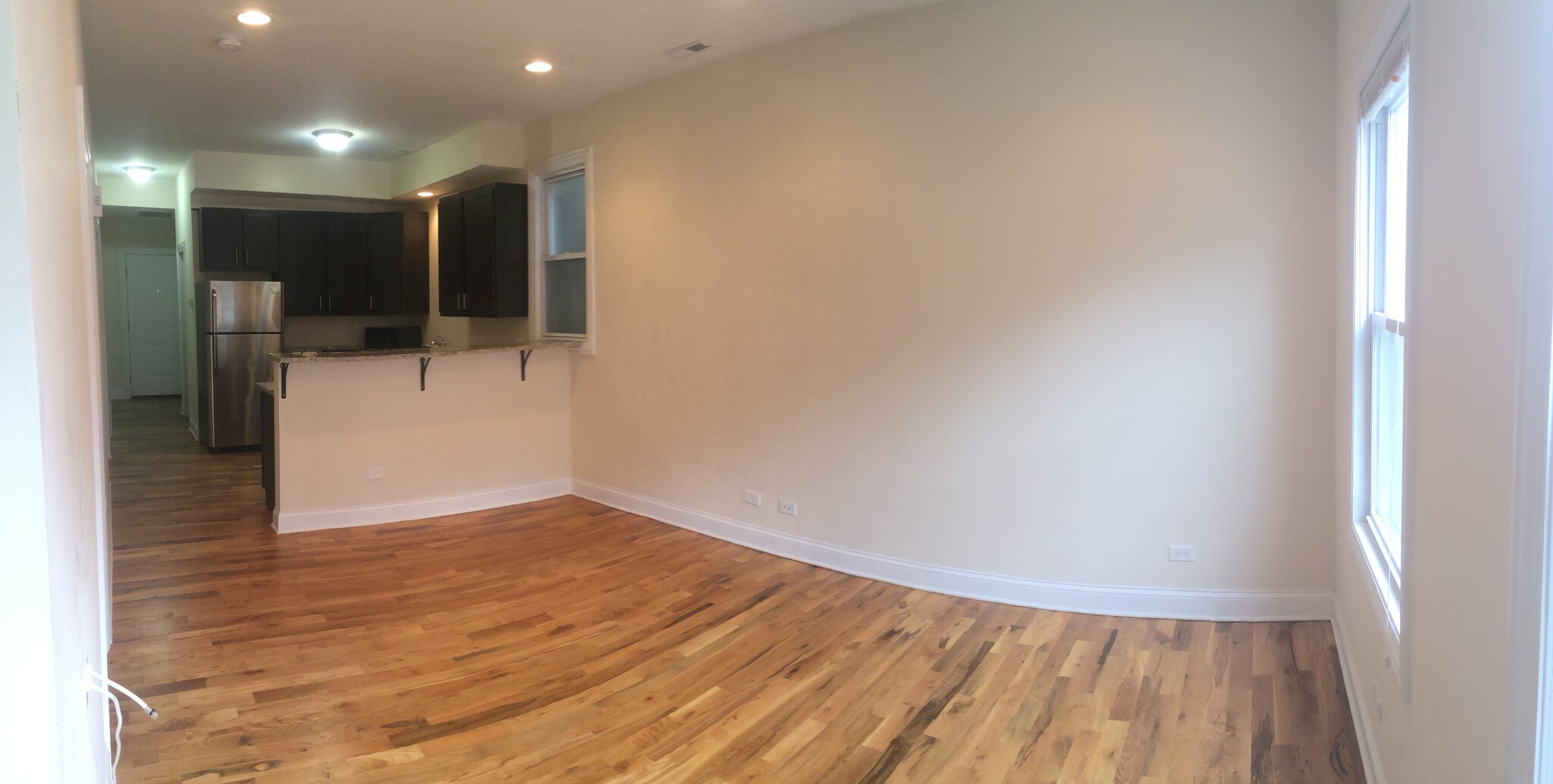 Building Photo - 1349 N Greenview Ave
