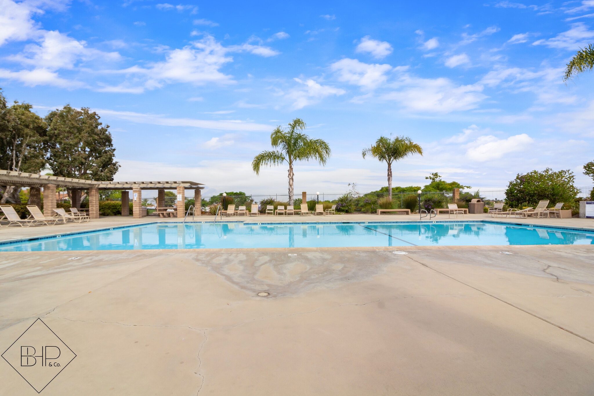 Community Pool Looking West - 1987 Willow Ridge Dr