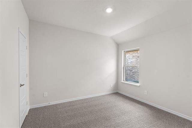 Building Photo - 647 Carters Grv Dr