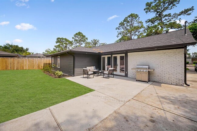 Building Photo - 5630 Lymbar Dr