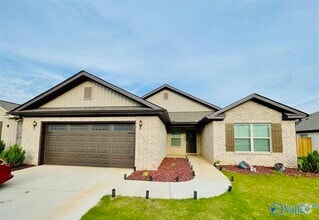 Building Photo - 115 Edgestone Dr.
