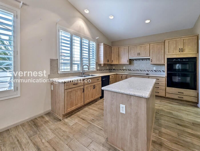 Building Photo - 38090 S Desert Highland Dr