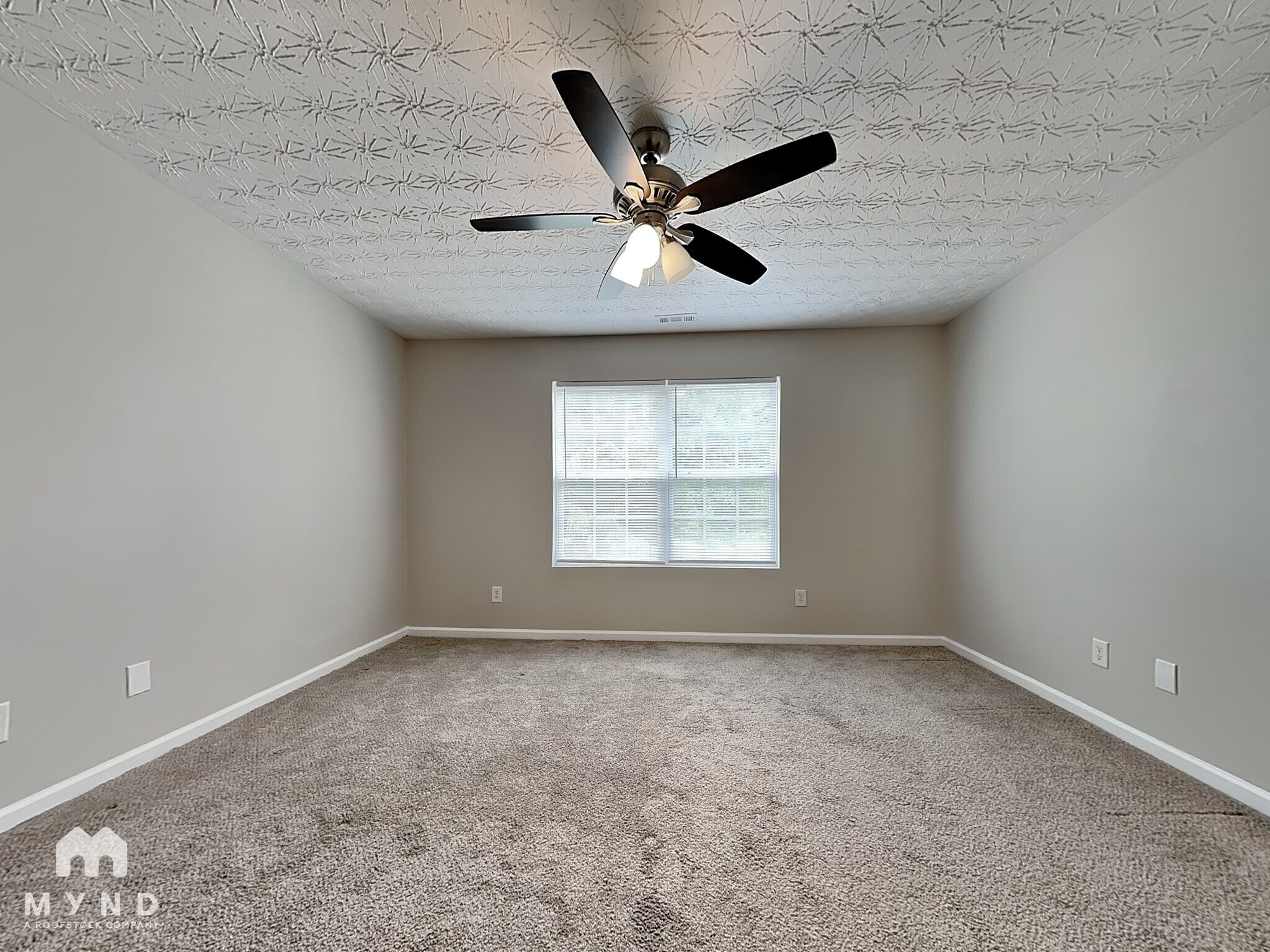 Building Photo - 2330 Marlin Dr