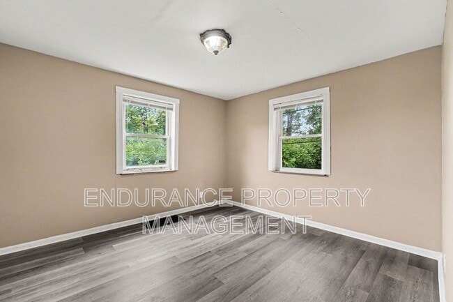 Building Photo - 937 Grand Ave