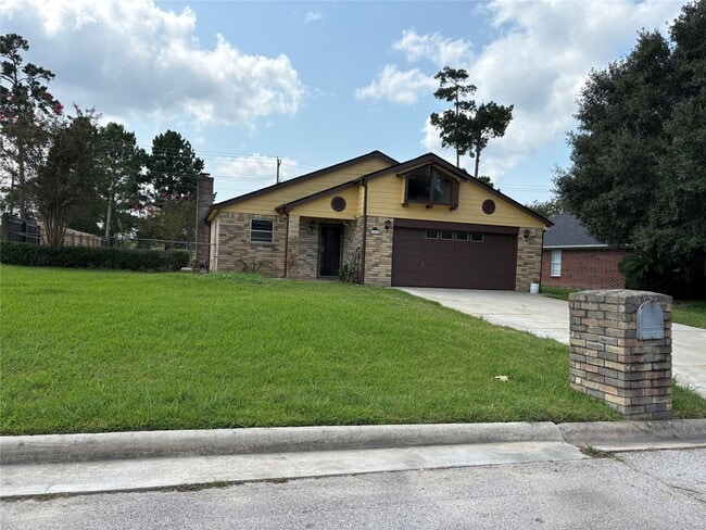 Primary Photo - 1401 Andover Ln