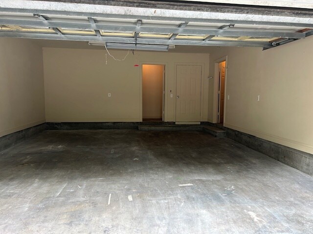Building Photo - 40 Cassandra Ln