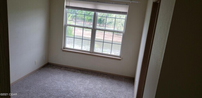 Building Photo - 5254 Courtney Ln