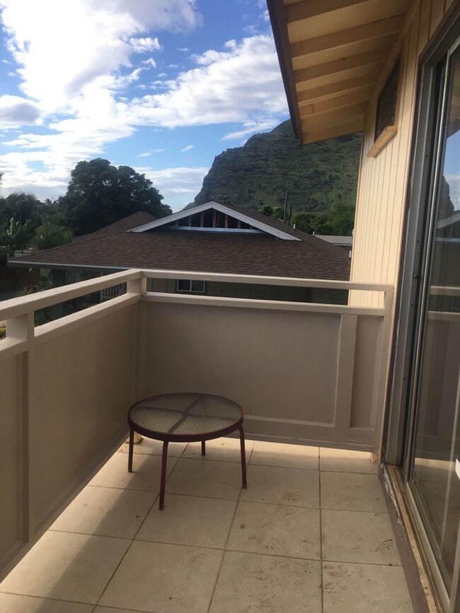Building Photo - Duplex 3 Bedroom/1.5 Bath