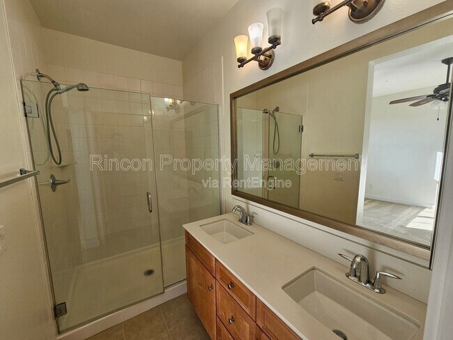 Building Photo - 209 Westpark Ct