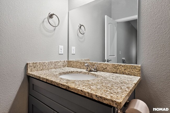 Building Photo - 11250 Florence St