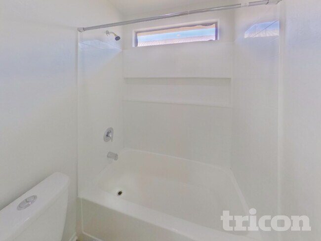 Building Photo - 8529 W Hughes Dr