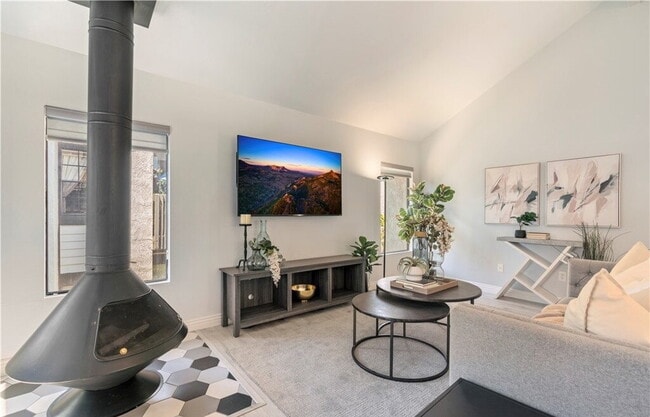 Building Photo - Clean and perfect One Bedroom Apartment