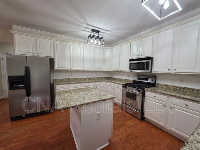 Building Photo - 1713 Paramore Pl NE